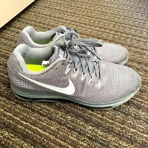 Nike Zoom All Out Shoes (Size 9)
